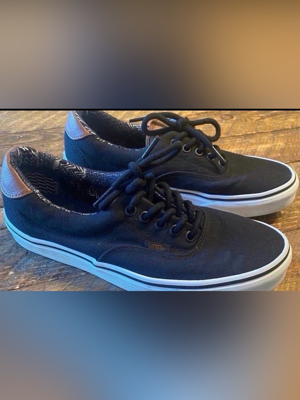 Men’s Vans Black Canvas Low-Top Sneakers with Brown Heel Accent (Size 8)
